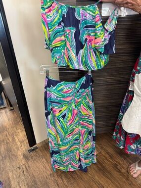 Lilly Pulitzer 2-piece Teal, Pink & Yellow Swirl Print Pant & tank top combo - 0